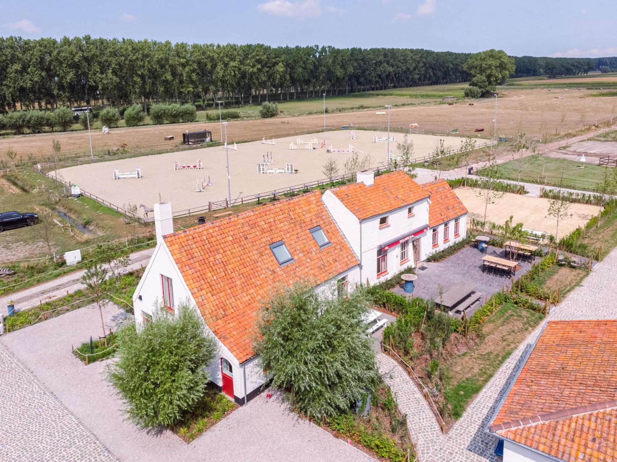 Huswell - House At Ranch Between And Damme Hébergement de vacances *