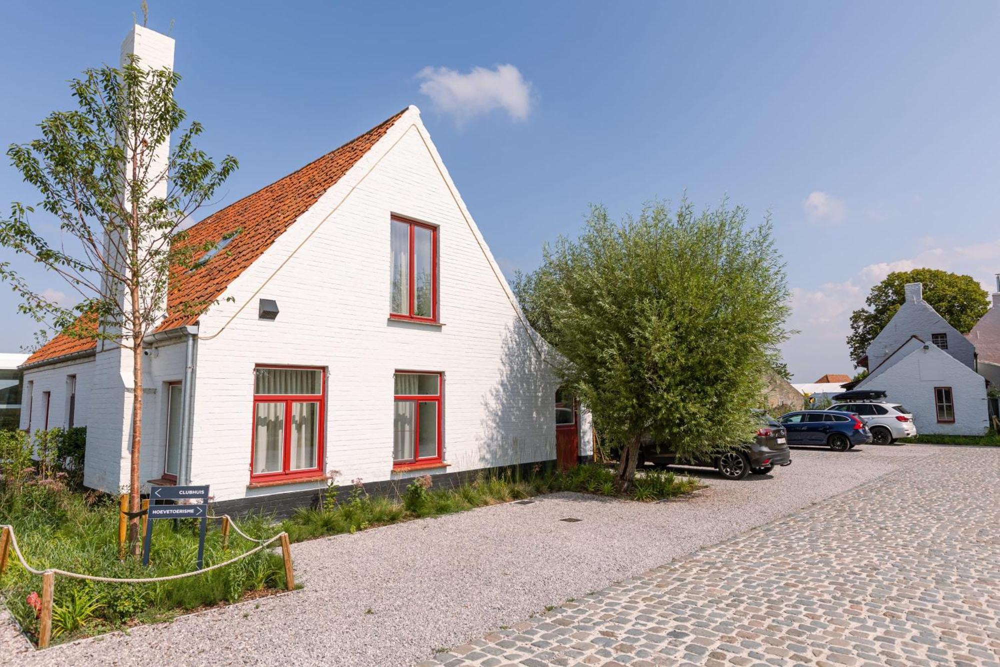 Huswell - House At Ranch Between And Damme Hébergement de vacances